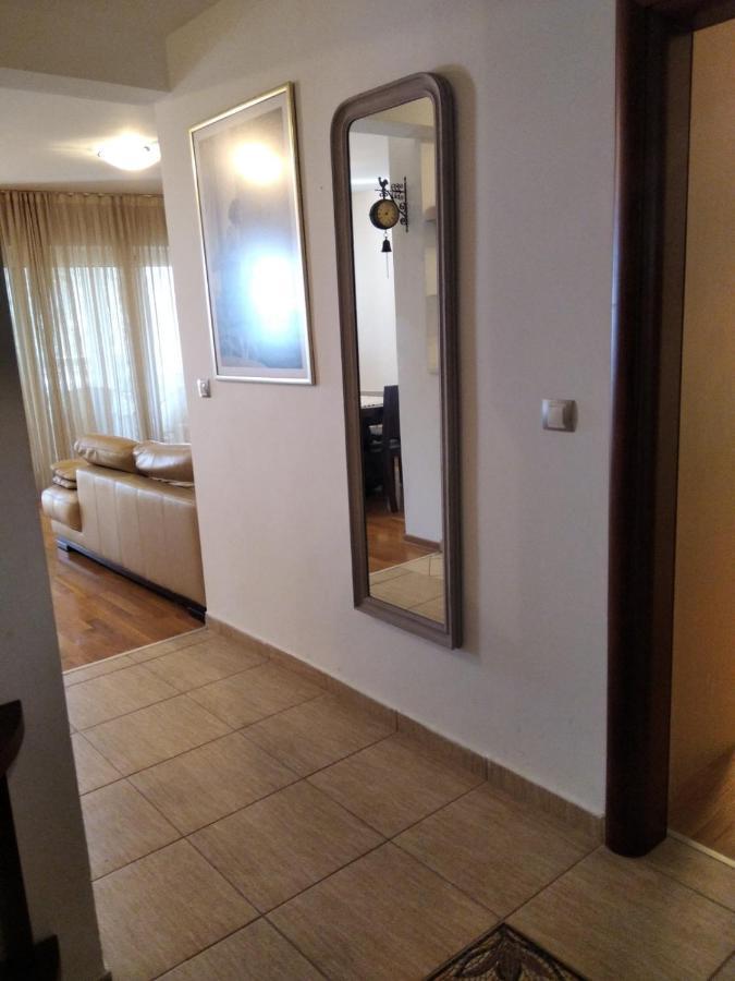 Apartmani Petrovac Na Moru Eksteriør billede