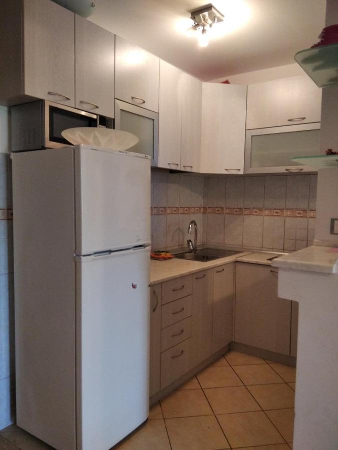 Apartmani Petrovac Na Moru Eksteriør billede